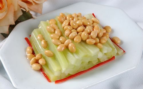 夏季吃莴笋清热解毒 夏季吃莴笋清热解毒